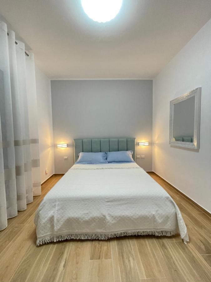 A Casa Di Alice Lägenhet Bashkia e Orikumit Exteriör bild