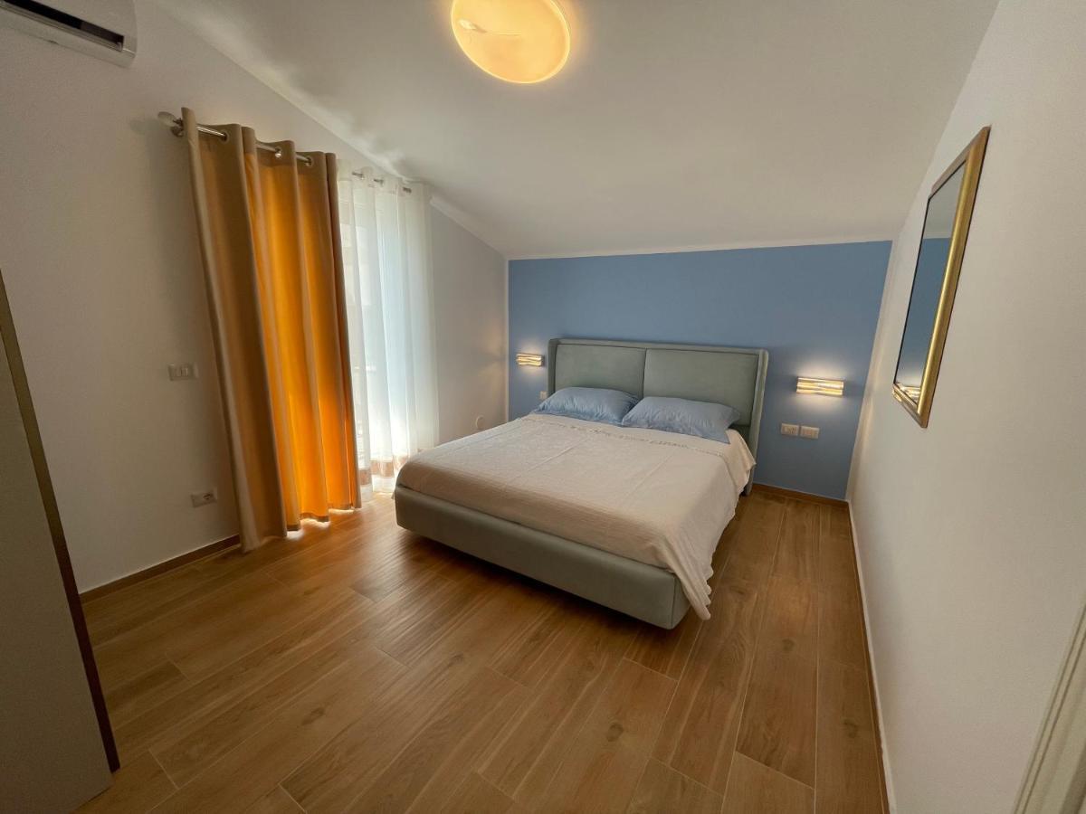 A Casa Di Alice Lägenhet Bashkia e Orikumit Exteriör bild