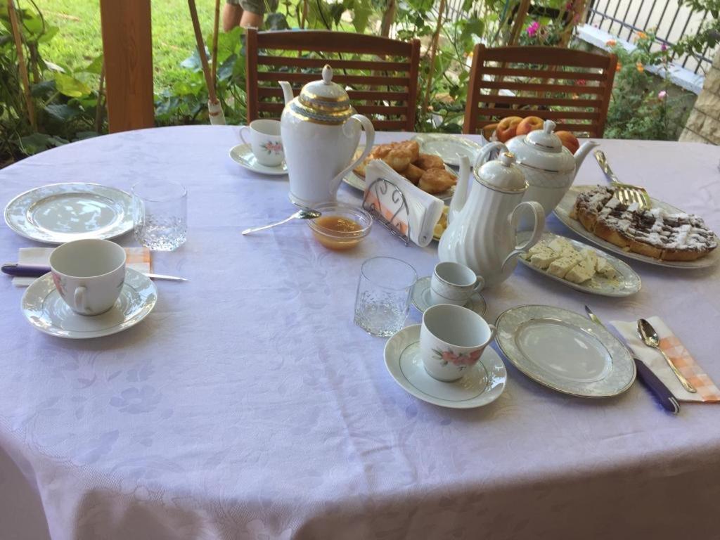 A Casa Di Alice Lägenhet Bashkia e Orikumit Exteriör bild