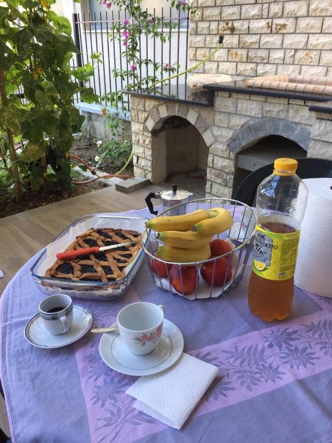 A Casa Di Alice Lägenhet Bashkia e Orikumit Exteriör bild